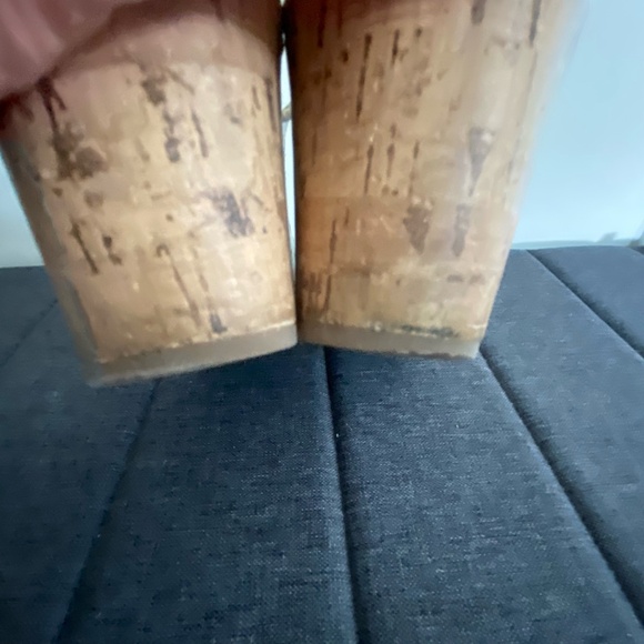 B.O.C. White Flower Cut Out Leather Cork Casual Summer Sandal- Sz-9 - Picture 9 of 16